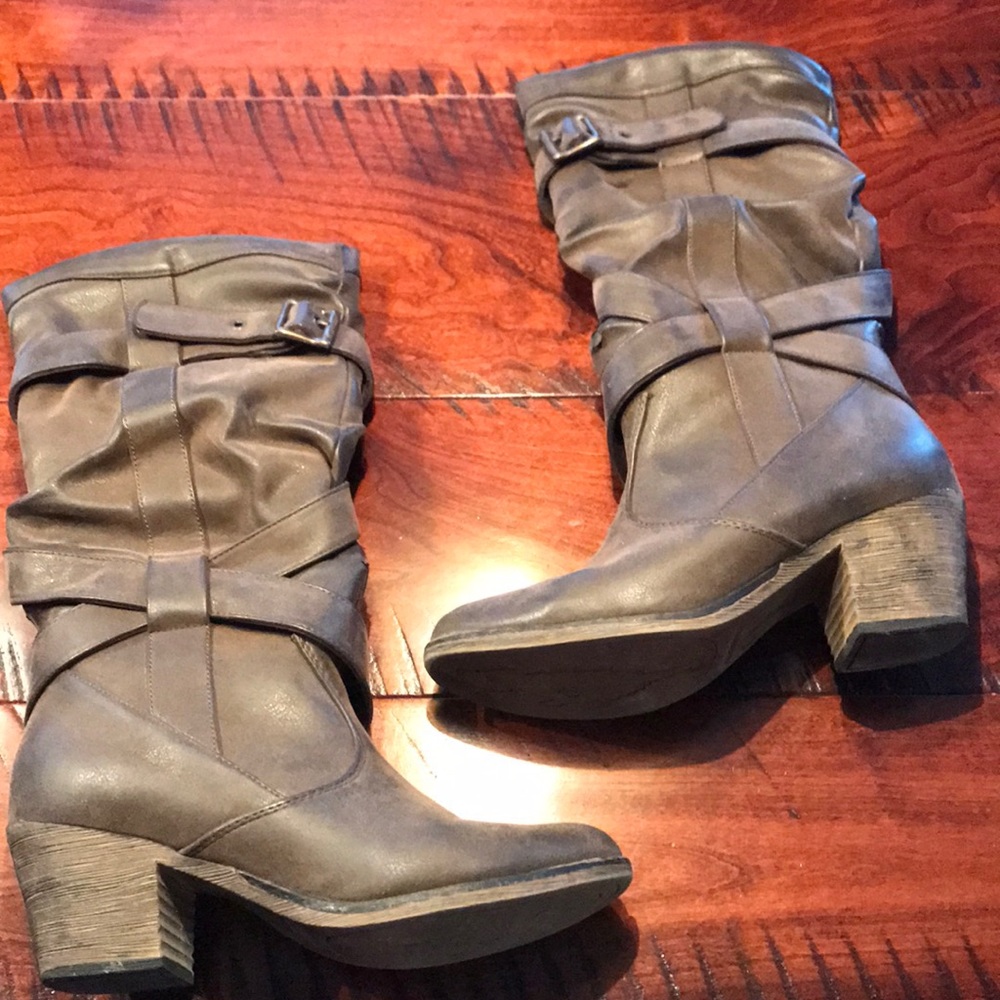Rocket Dog boots